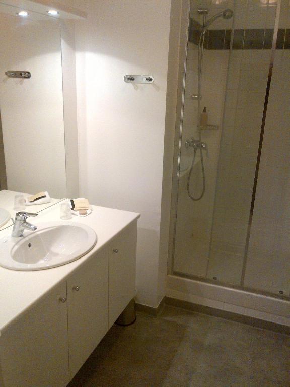 Tulip Inn Lille Grand Stade Residence Prochainement Twenty Business Flats Вильнёв-д'Аск Номер фото